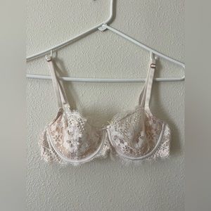 Victoria’s Secret dream angels bra